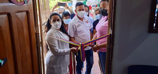 Reinaugurados dos consultorios populares en San Cristóbal